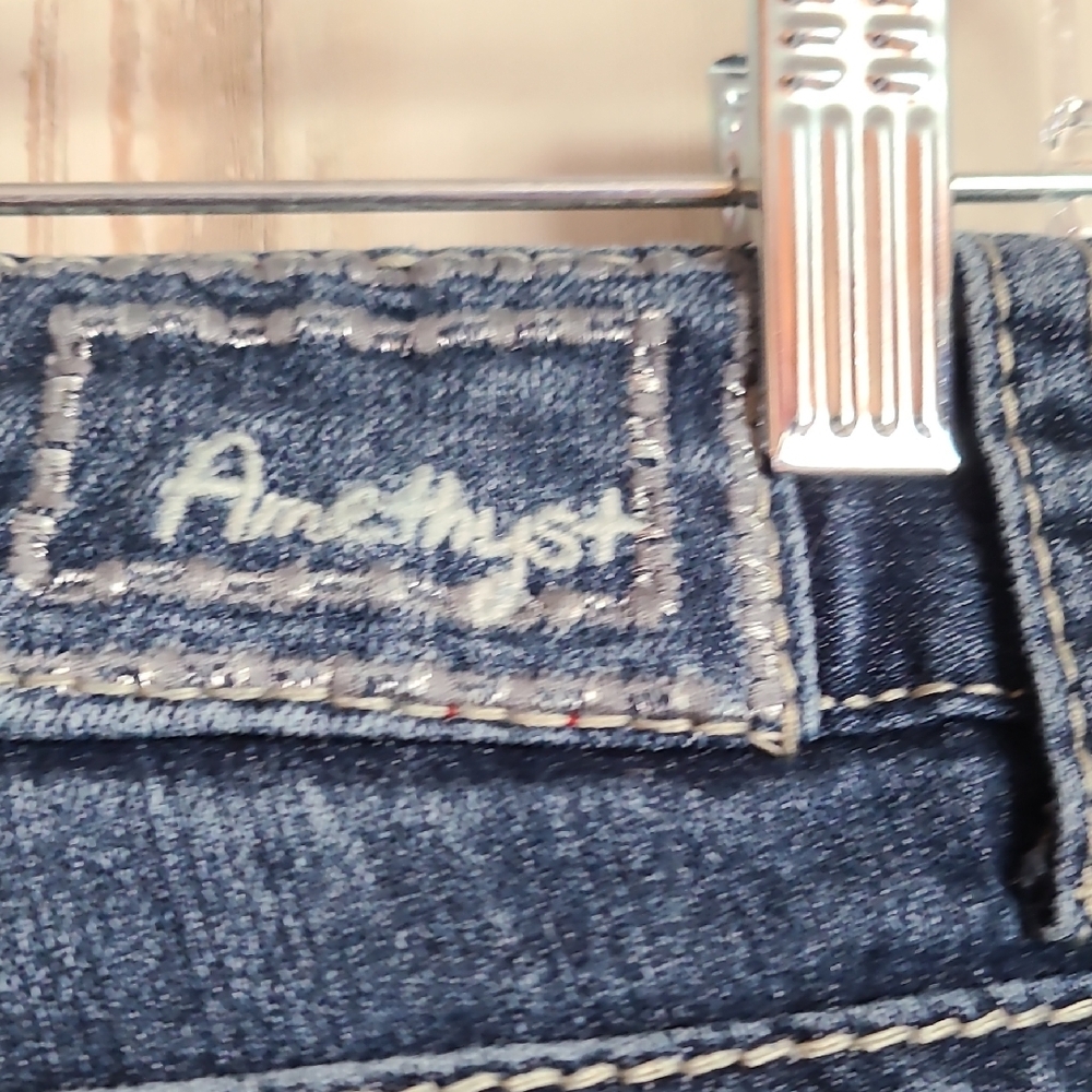Amethyst Jeans Indigo Flare with Embroidered Pockets - Picture 2 of 13